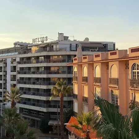 Avec Balcon, Plages De Juan Les Pins * 앙티브